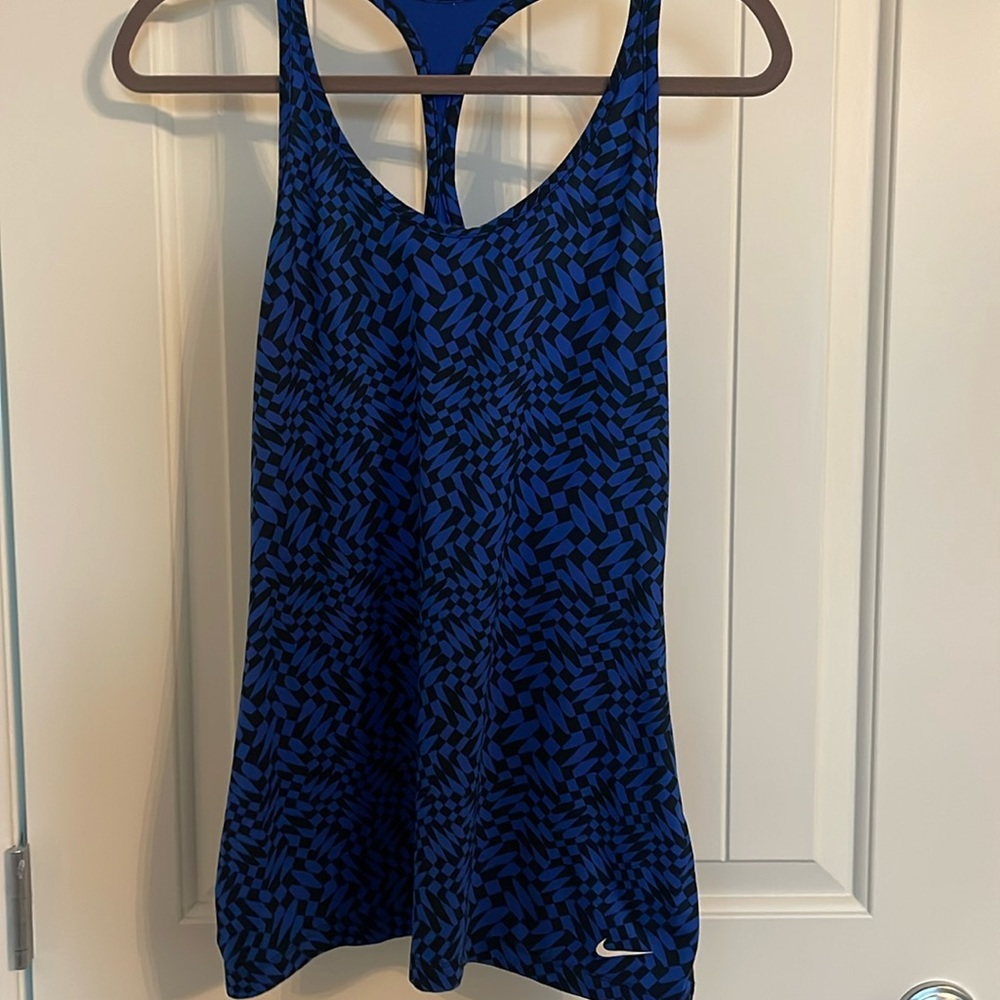 Nike workout tank top
